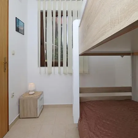 Apartment Intiv