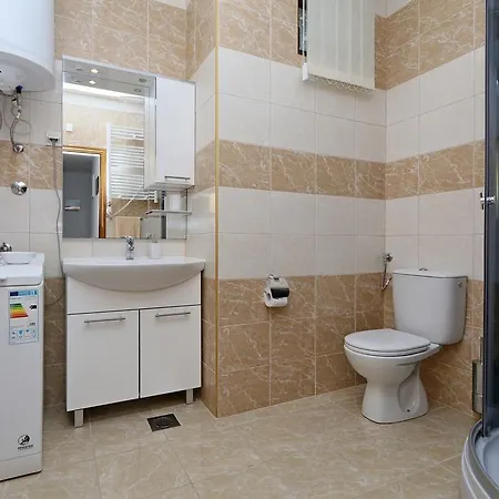 Intiv Apartment *