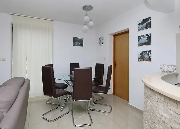 Intiv Apartman *