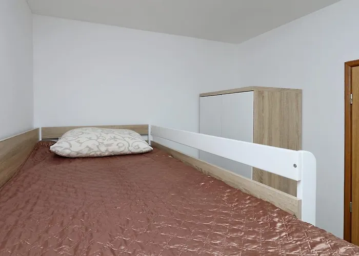 Apartman Intiv *