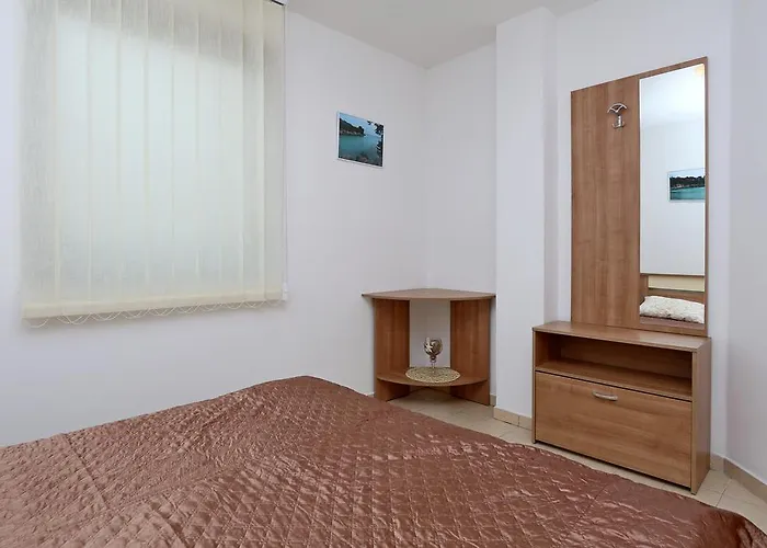 Intiv Apartman *