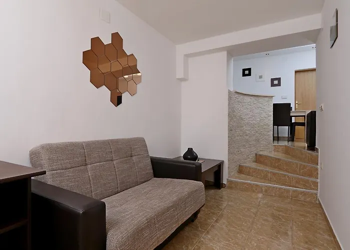 Intiv Apartman Malinska