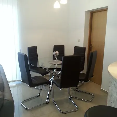 Intiv Apartman Malinska